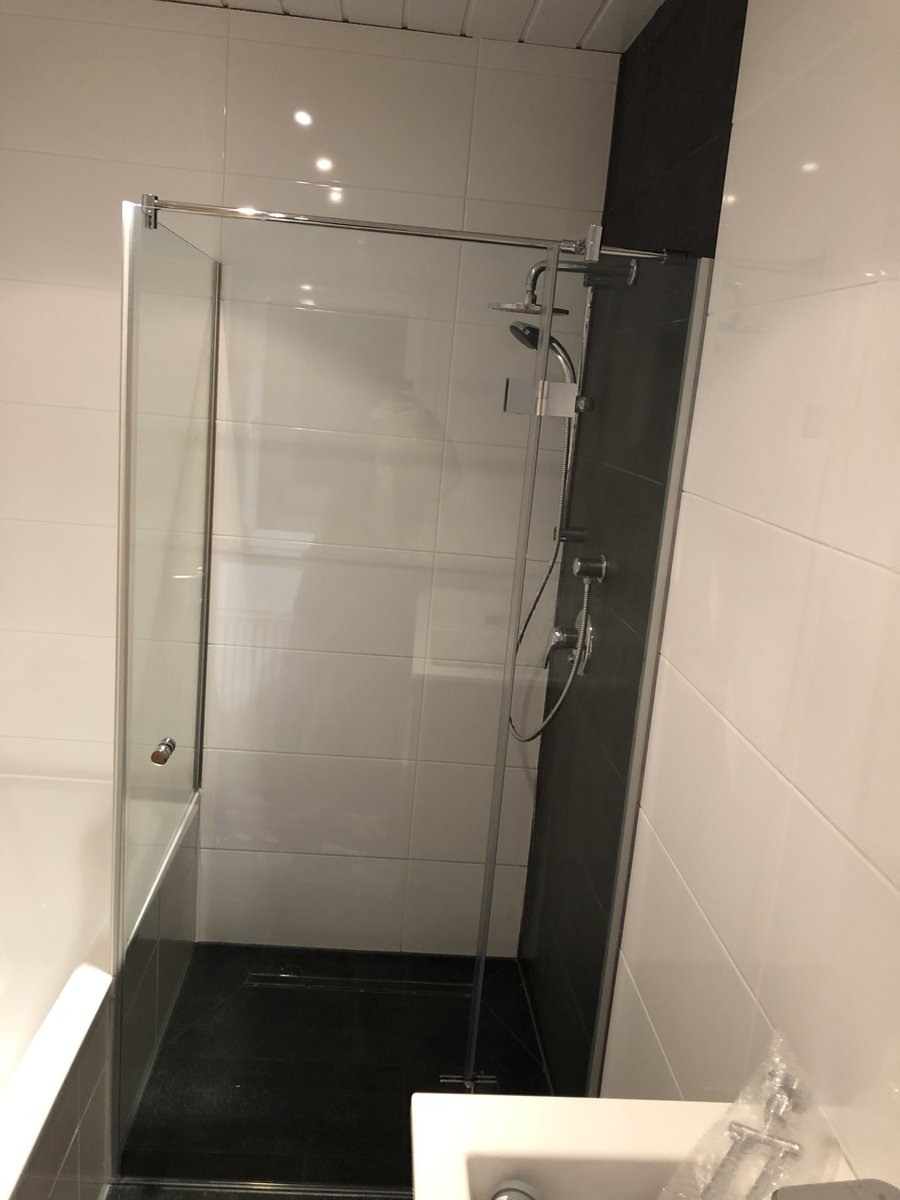 Ganzglasdusche von Showersolution